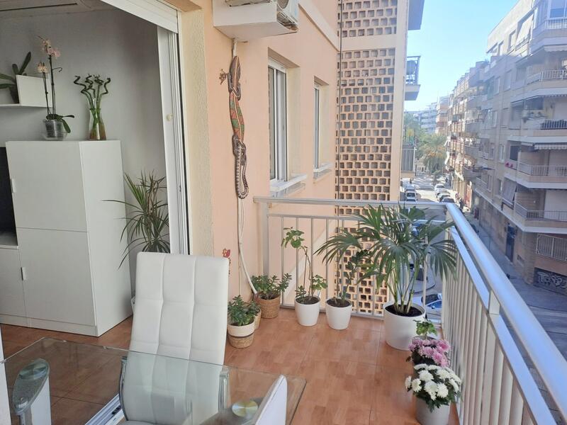 Apartamento en venta en Torrevieja, Alicante