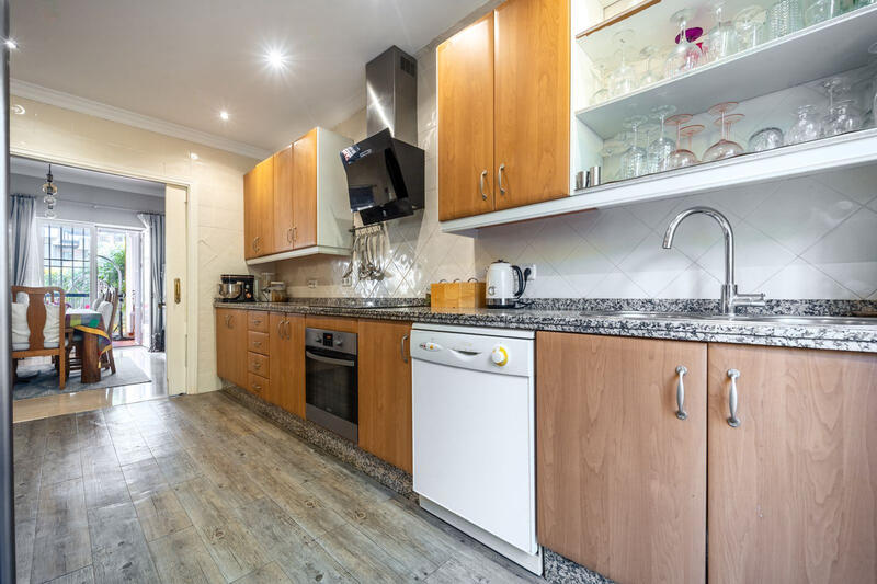 3 bedroom Townhouse for sale