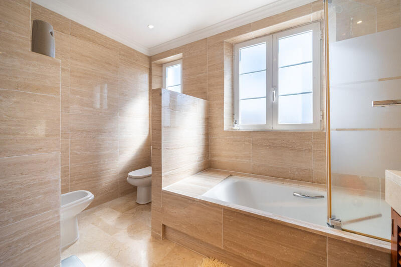 3 bedroom Townhouse for sale