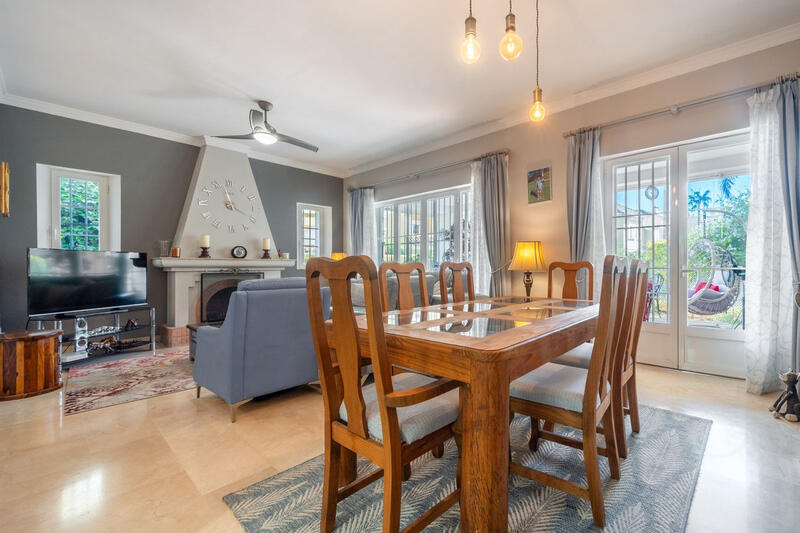 3 bedroom Townhouse for sale