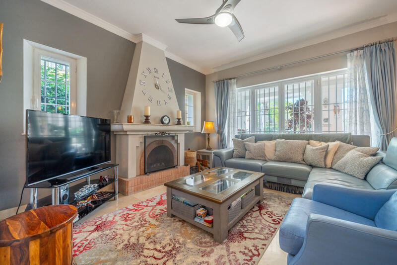 3 bedroom Townhouse for sale