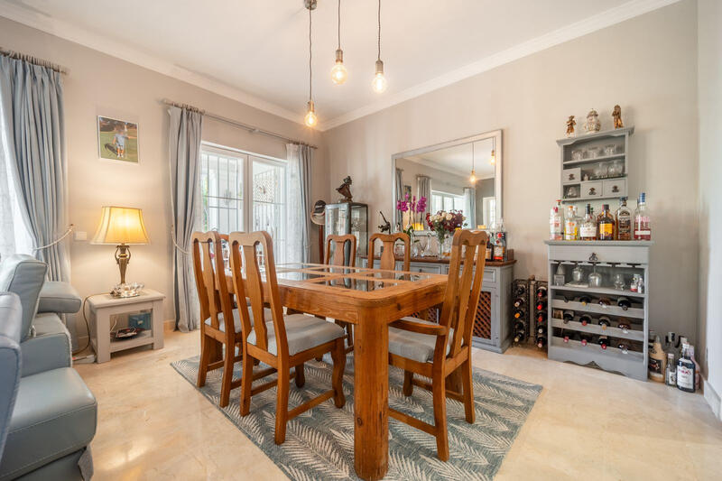 3 bedroom Townhouse for sale