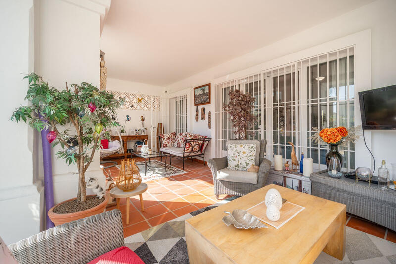 3 bedroom Townhouse for sale