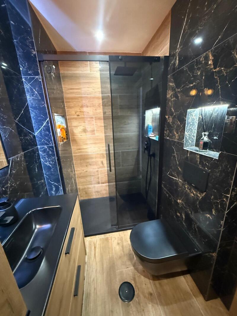 1 slaapkamer Appartement Te koop