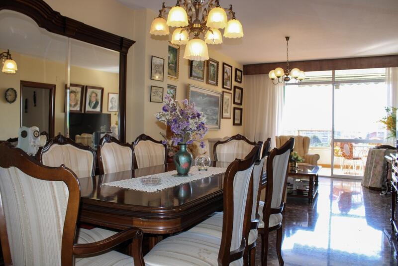 4 спальная комната квартира продается