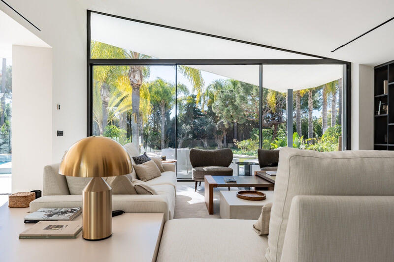 5 bedroom Villa for sale