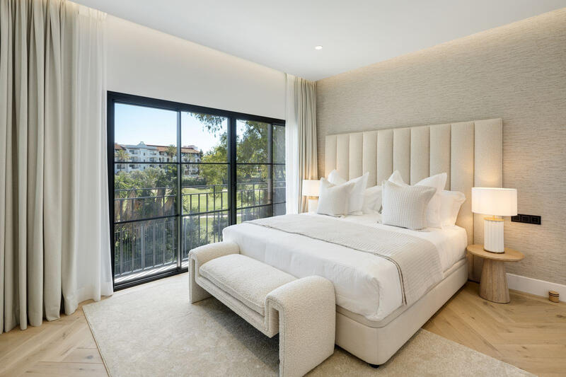 5 спальная комната вилла продается