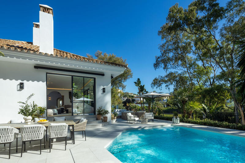 5 спальная комната вилла продается