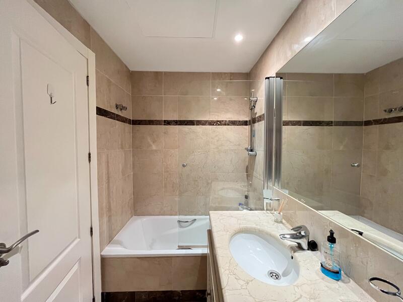 2 Schlafzimmer Appartement zu verkaufen