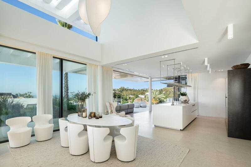 6 спальная комната вилла продается