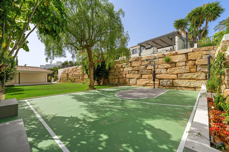 5 soverom Villa til salgs