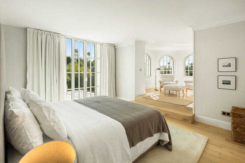 5 спальная комната вилла продается