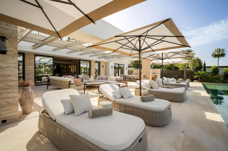 6 bedroom Villa for sale