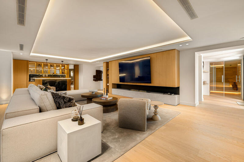 6 bedroom Villa for sale