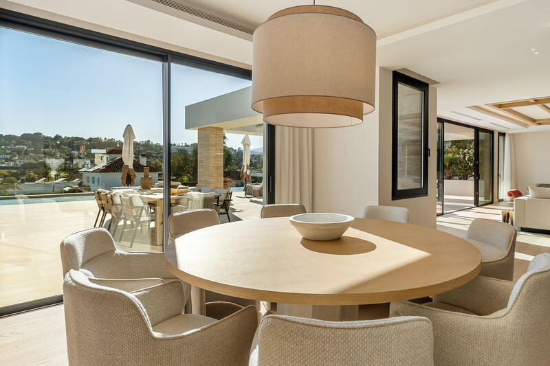 6 bedroom Villa for sale