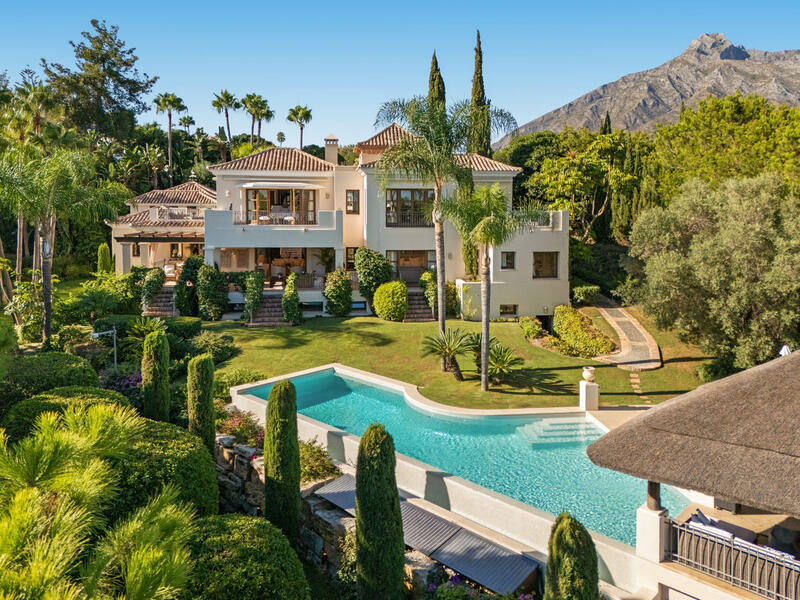 Villa til salgs i Golden Mile, Málaga