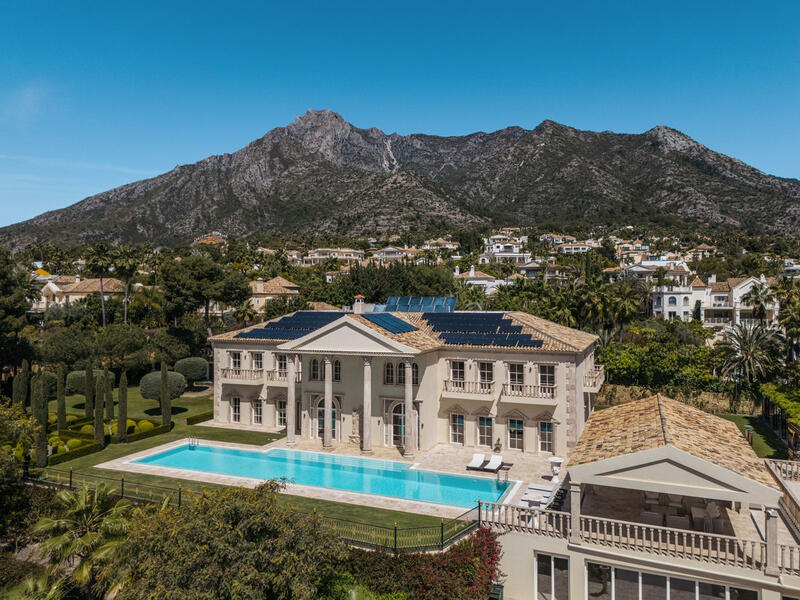 Villa til salgs i Sierra Blanca, Málaga