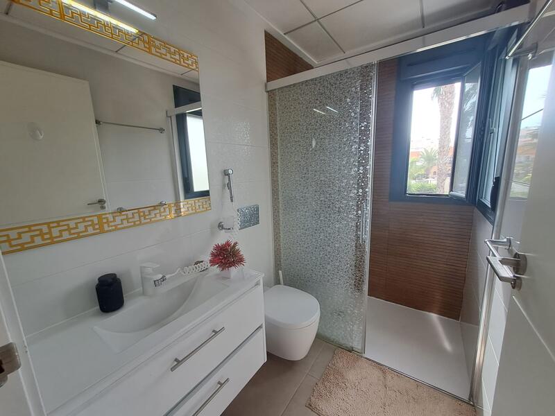 3 Cuarto Adosado en venta