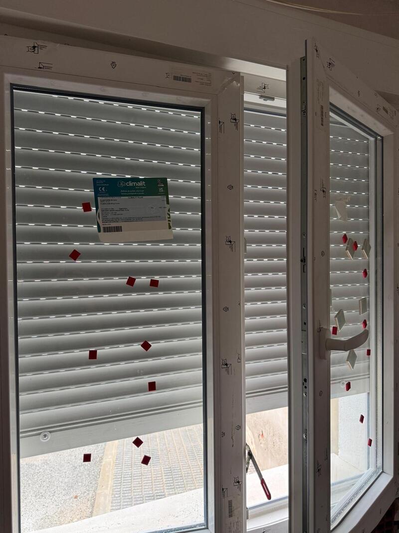 2 slaapkamer Gezinswoning Te koop