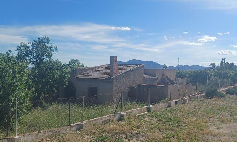 3 Schlafzimmer Landhaus zu verkaufen