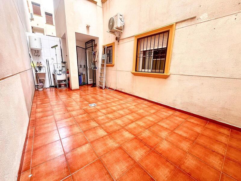 2 Cuarto Villa en venta