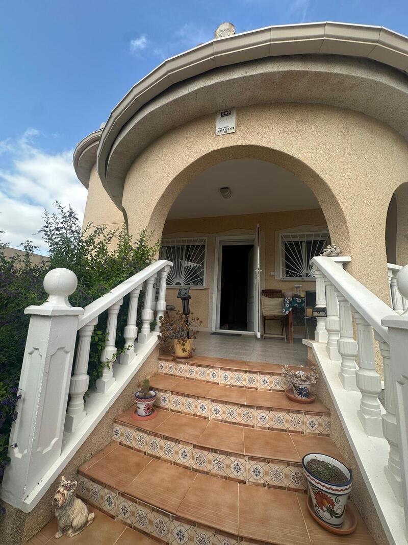 3 Schlafzimmer Villa zu verkaufen 3 Schlafzimmer Villa zu verkaufen