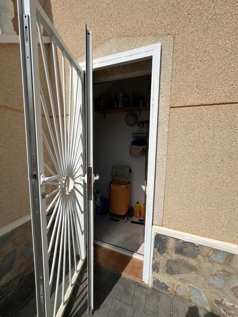 3 Schlafzimmer Villa zu verkaufen 3 Schlafzimmer Villa zu verkaufen