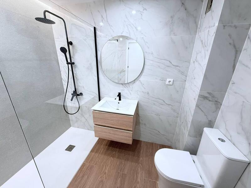 2 bedroom Townhouse for sale