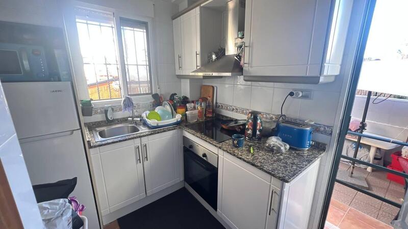 3 slaapkamer Gezinswoning Te koop