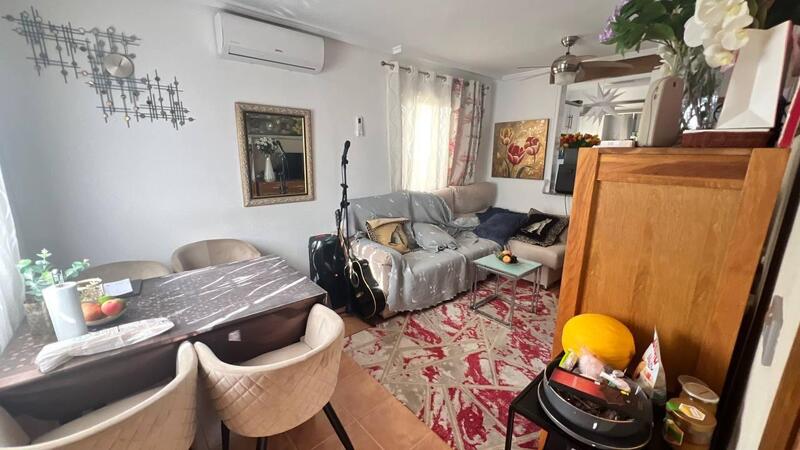 3 slaapkamer Gezinswoning Te koop