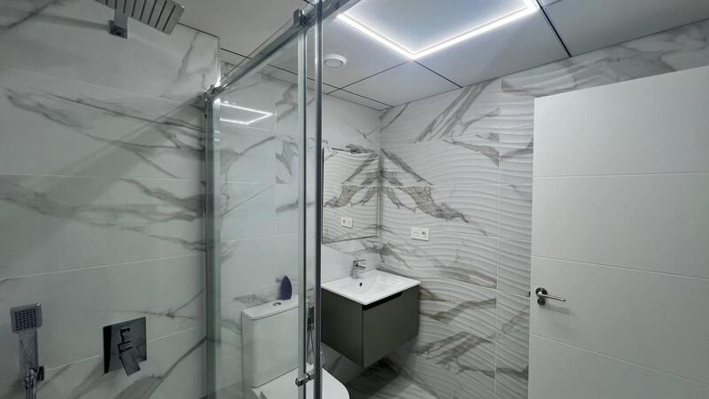 2 slaapkamer Appartement Te koop