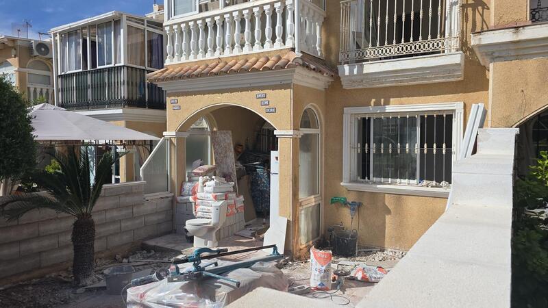 2 bedroom Townhouse for sale 2 bedroom Townhouse for sale