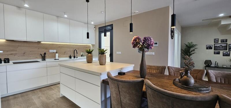 3 спальная комната вилла продается