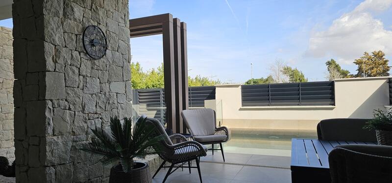 3 спальная комната вилла продается