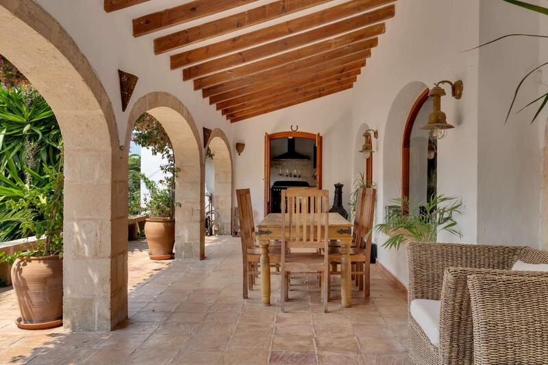 4 спальная комната вилла продается