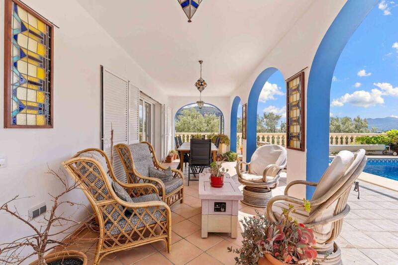 4 Cuarto Villa en venta