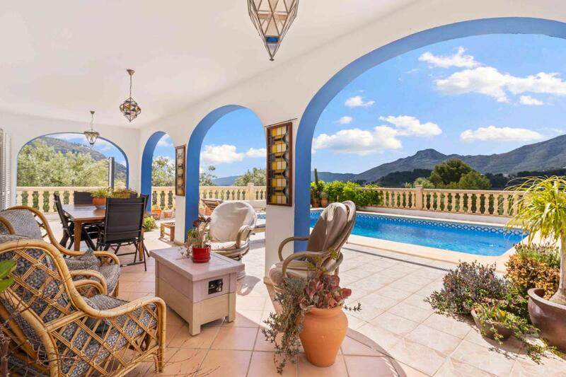 4 Cuarto Villa en venta