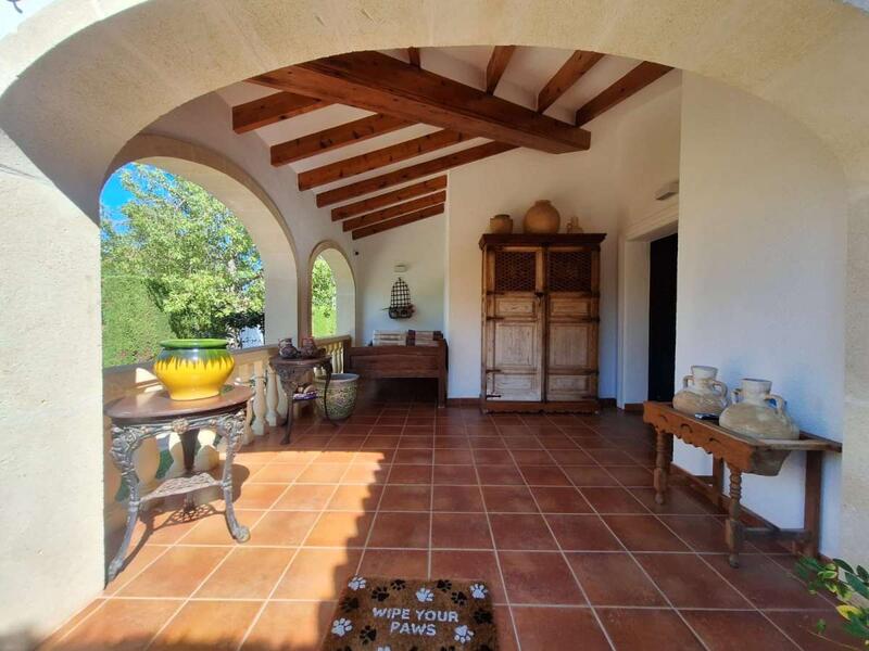 4 спальная комната вилла продается