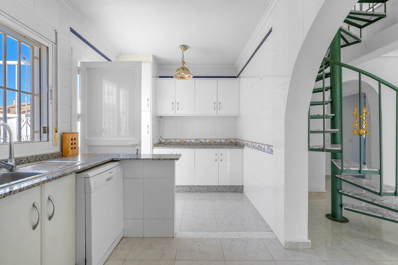 4 sovrum Villa till salu