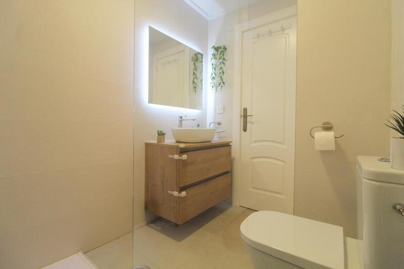 3 slaapkamer Appartement Te koop 3 slaapkamer Appartement Te koop