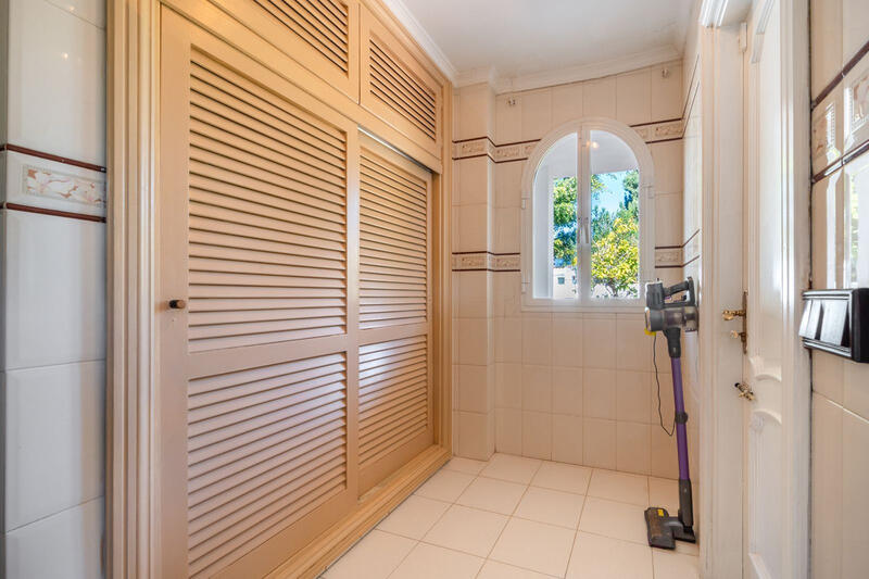 6 soverom Villa til salgs