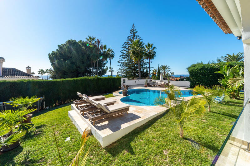 6 soverom Villa til salgs