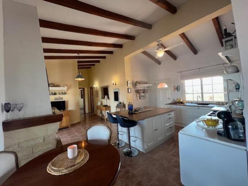 3 спальная комната Деревенский Дом продается 3 спальная комната Деревенский Дом продается