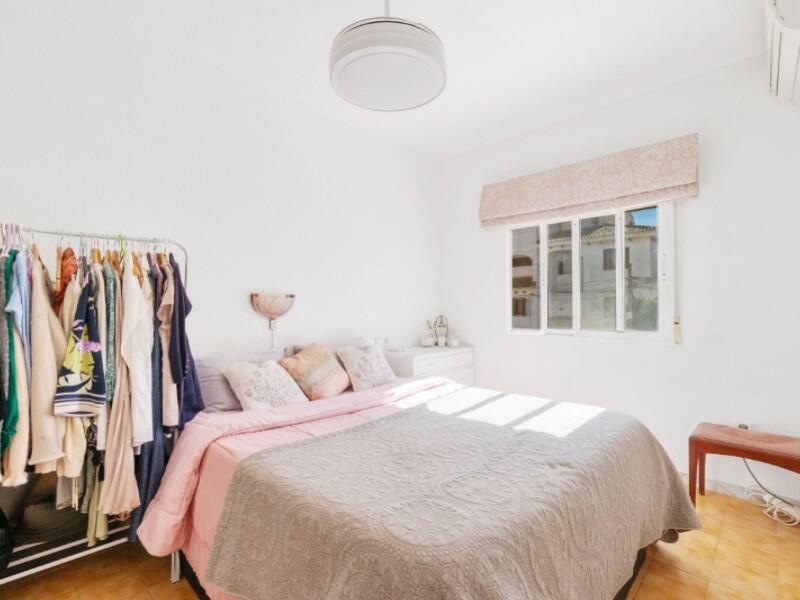 2 спальная комната городская тюрьма продается