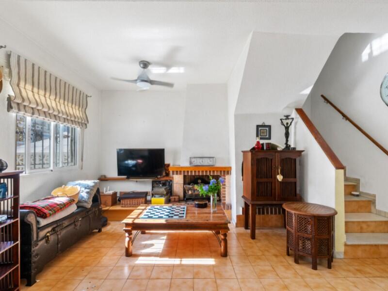 2 спальная комната городская тюрьма продается