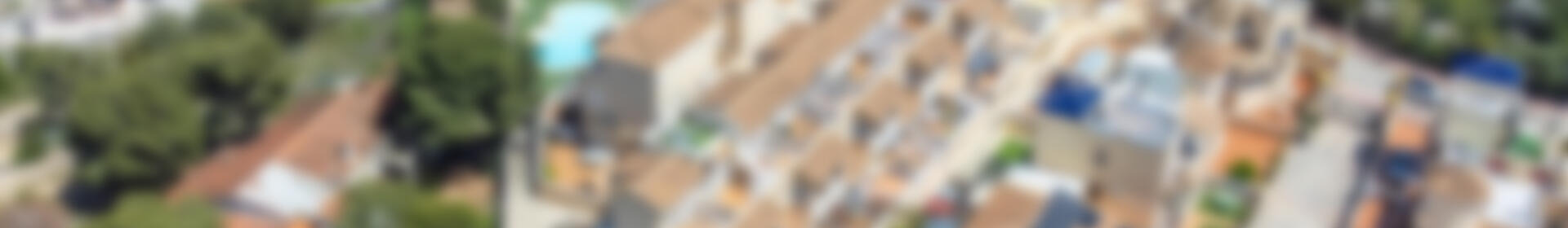 4 bedroom Townhouse for sale