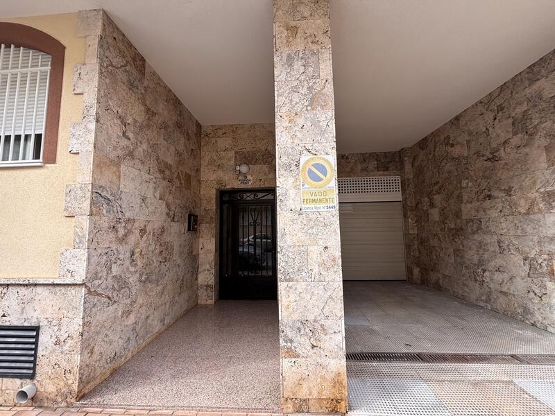 2 спальная комната квартира продается