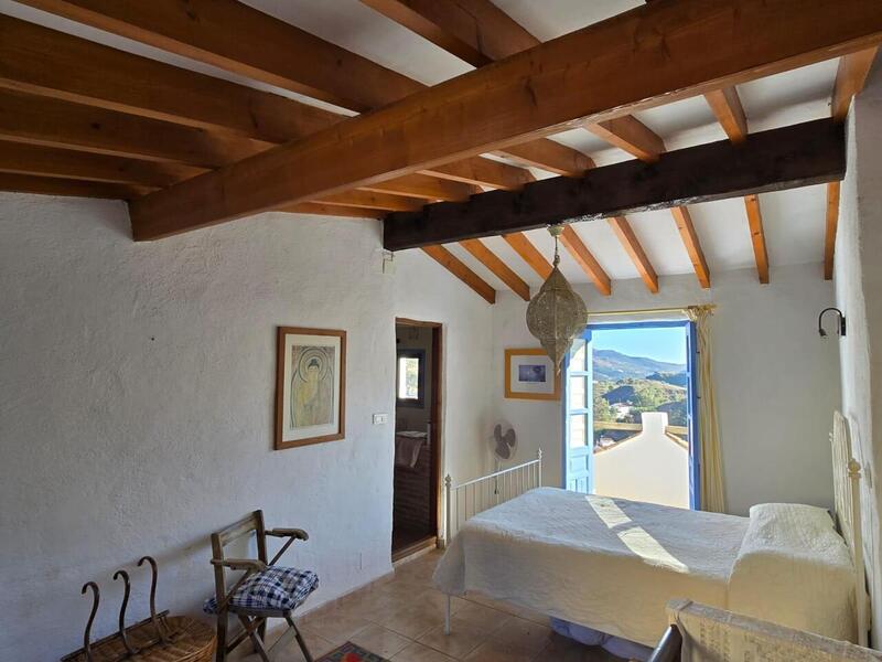 2 bedroom Townhouse for sale