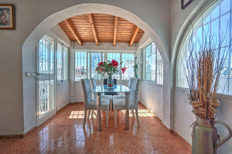 2 bedroom Villa for sale