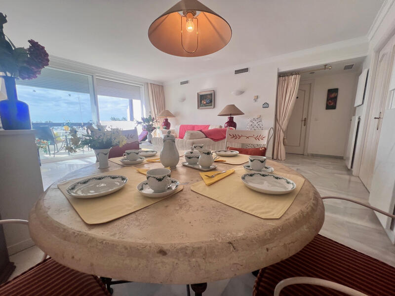 2 slaapkamer Appartement Te koop 2 slaapkamer Appartement Te koop